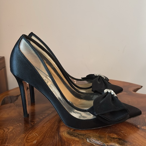 Badgley Mischka Frances Black Bow Heels - Picture 5 of 7